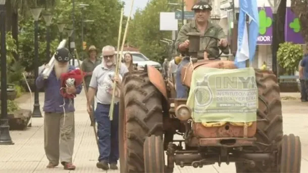TRACTORAZODNU