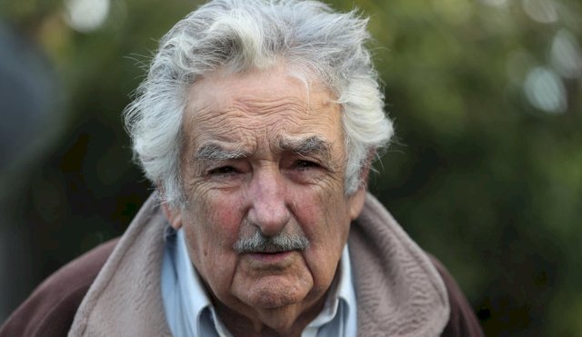 José «Pepe» Mujica anunció que tiene un tumor en el esófago